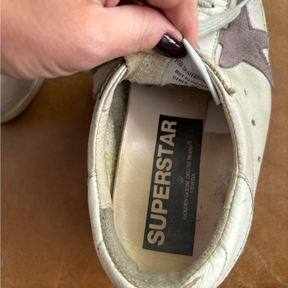 Golden Goose Superstar GGDB low top distressed sneakers with purple stars - Picture 4 of 12